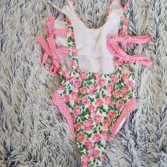 Adorable Rose Swimsuit - Picture 5 of 6